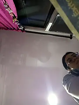 Hanna Kinsley online show from November 2025 02:35:01 AM