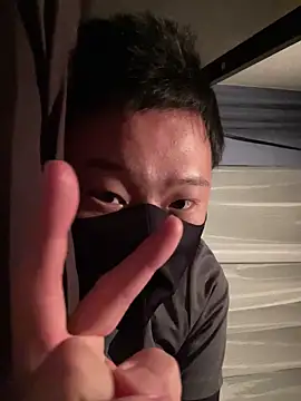 Snapshot of tuki_fu chatting on December 2024 01:30:02 PM tuki fu online show from December 2024 01:30:02 PM