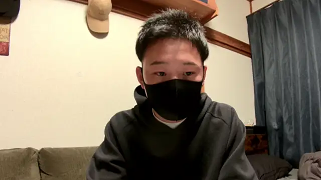 Snapshot of tuki_fu chatting on December 2024 10:43:01 AM tuki fu online show from December 2024 10:43:01 AM