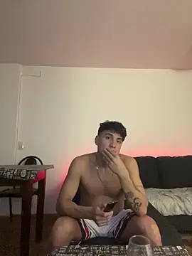 LCarreraa online show from February 2026 01:21:01 AM