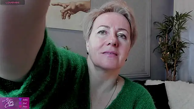 Nika Smit online show from February 2025 10:08:02 AM