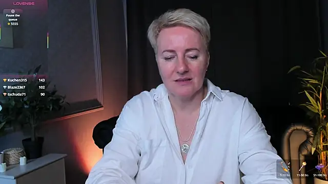 Snapshot of Nika_Smit chatting on April 2026 01:41:02 PM Nika Smit online show from April 2026 01:41:02 PM
