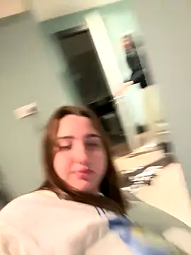 Snapshot of kitty_queen21 chatting on December 2024 09:48:01 PM kitty queen21 online show from December 2024 09:48:01 PM