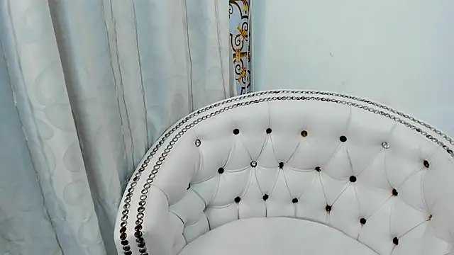 Snapshot of Analia18_ chatting on March 2025 04:22:02 PM Analia18 online show from March 2025 04:22:02 PM