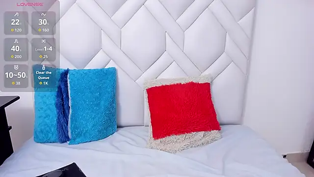 Snapshot of Analia18_ chatting on November 2025 01:22:04 PM Analia18 online show from November 2025 01:22:04 PM