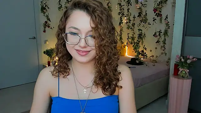 SereneFlame online show from February 2026 06:06:01 PM