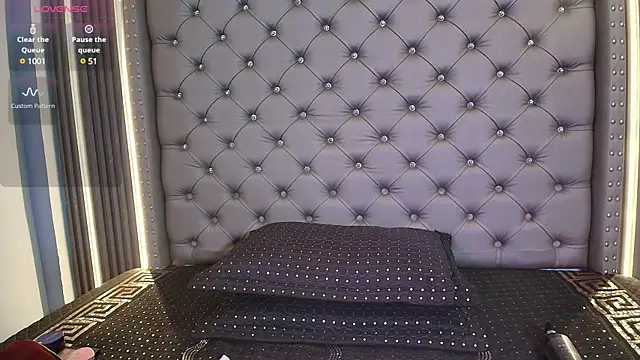 Snapshot of CAMILA_JHONS chatting on December 2024 03:00:01 PM CAMILA JHONS online show from December 2024 03:00:01 PM