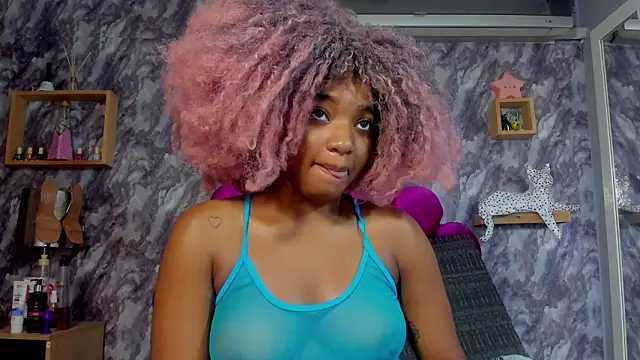 EMMAPARISS online show from February 2026 12:10:01 PM