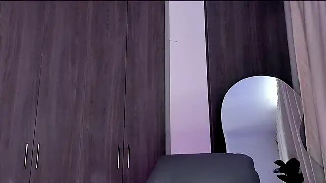 LexyRobert online show from March 2025 08:05:02 PM