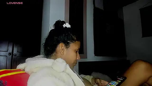 Snapshot of Nenita_Hot_ chatting on October 2025 04:09:02 AM Nenita Hot online show from October 2025 04:09:02 AM