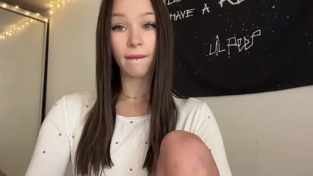 ur molly online show from November 2025 06:04:02 AM