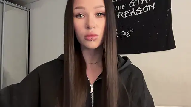 ur molly online show from February 2026 05:08:01 AM