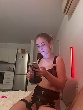 MrAndMrsSavage online show from November 2025 10:30:02 PM