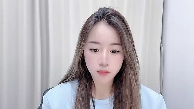 Snapshot of chloe-01 chatting on December 2024 12:23:02 PM chloe-01 online show from December 2024 12:23:02 PM