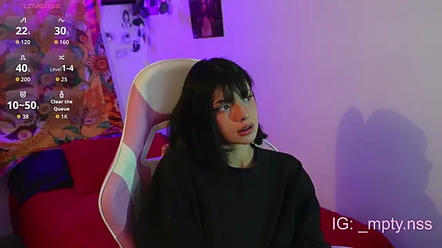 Snapshot of HiScarlett chatting on November 2025 09:42:02 AM HiScarlett online show from November 2025 09:42:02 AM