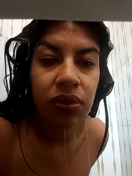 Snapshot of Anamaria-24 chatting on May 2026 02:45:02 PM Anamaria-24 online show from May 2026 02:45:02 PM