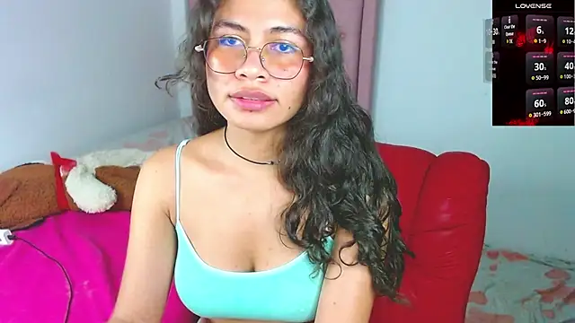 Snapshot of Cynthia_hazel chatting on December 2024 08:59:01 AM Cynthia hazel online show from December 2024 08:59:01 AM