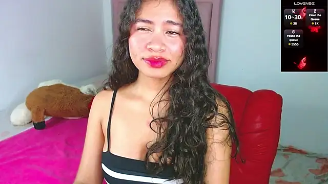 Snapshot of Cynthia_hazel chatting on December 2024 11:33:02 AM Cynthia hazel online show from December 2024 11:33:02 AM