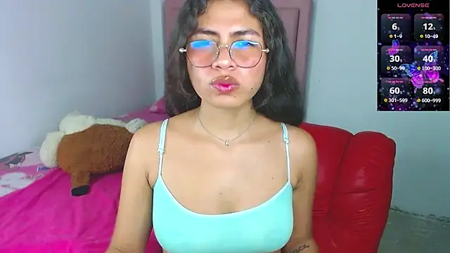 Snapshot of Cynthia_hazel chatting on February 2025 04:37:01 AM Cynthia hazel online show from February 2025 04:37:01 AM