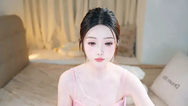 Snapshot of Eimile chatting on March 2025 03:07:02 PM Eimile online show from March 2025 03:07:02 PM