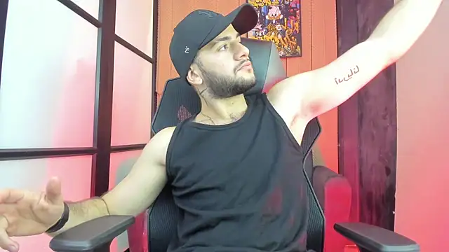 MaximusDick1  online show from February 2026 12:09:01 PM