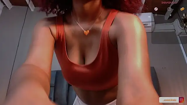 Lorena Vieira  online show from January 2025 11:18:02 PM