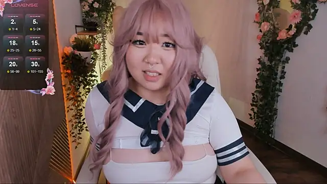 mei honey  online show from December 2024 08:04:01 PM