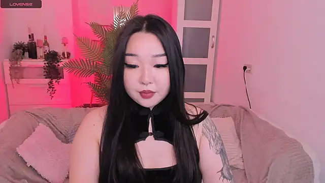 mei honey  online show from October 2025 09:47:02 PM