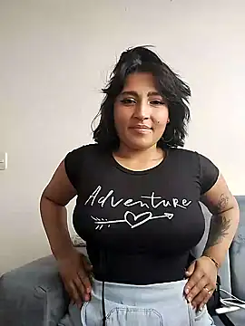 Pauilina online show from December 2024 07:07:01 PM