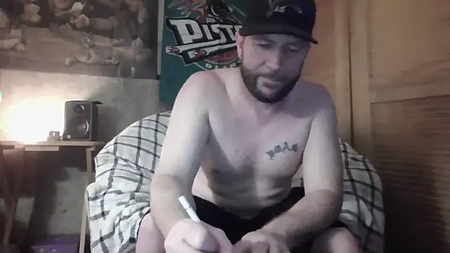 Snapshot of Edward_LongCock chatting on June 2026 02:50:01 AM Edward LongCock online show from June 2026 02:50:01 AM