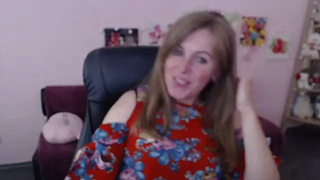 Snapshot of Hot_Milady chatting on June 2026 07:23:01 AM Hot Milady online show from June 2026 07:23:01 AM