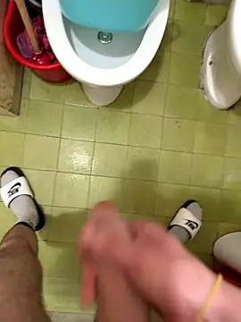 Snapshot of Miky_21 chatting on September 2025 06:02:02 AM Miky 21 online show from September 2025 06:02:02 AM