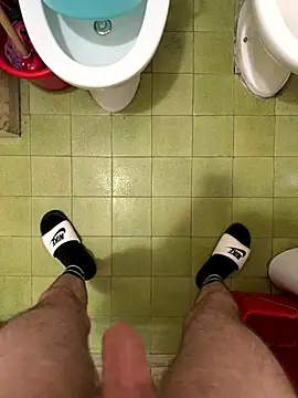 Snapshot of Miky_21 chatting on September 2025 05:20:01 AM Miky 21 online show from September 2025 05:20:01 AM