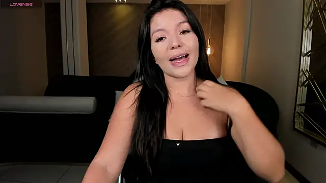 ValeriaRoldanX online show from April 2026 11:04:02 AM