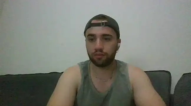 Snapshot of TomAlex chatting on December 2024 02:01:02 AM TomAlex online show from December 2024 02:01:02 AM