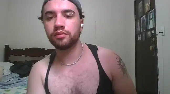 Snapshot of TomAlex chatting on January 2025 01:04:02 PM TomAlex online show from January 2025 01:04:02 PM