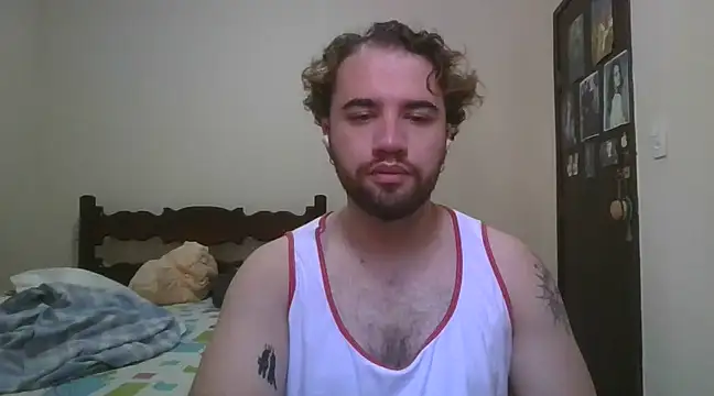 Snapshot of TomAlex chatting on February 2025 01:14:02 PM TomAlex online show from February 2025 01:14:02 PM