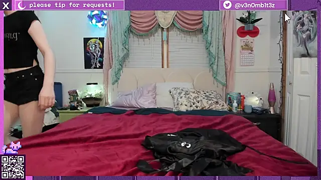 v3n0mb1t3z online show from September 2025 02:27:01 AM