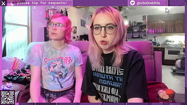 v3n0mb1t3z online show from October 2025 09:04:01 PM