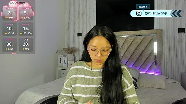 Valery wang online show from December 2025 12:12:01 PM