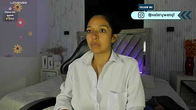 Valery wang online show from December 2025 11:51:01 AM