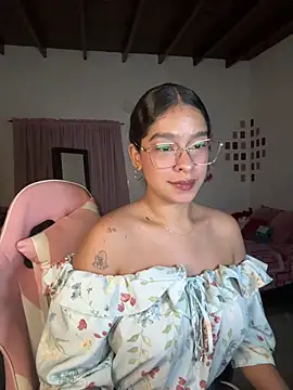 Snapshot of Arteatenea__ chatting on June 2026 11:43:02 PM Arteatenea online show from June 2026 11:43:02 PM