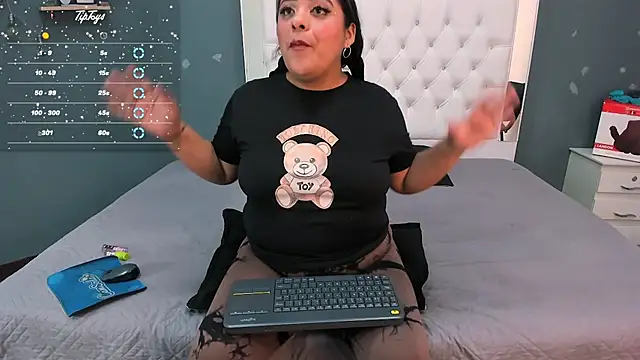 brendamaz online show from November 2025 11:20:02 AM