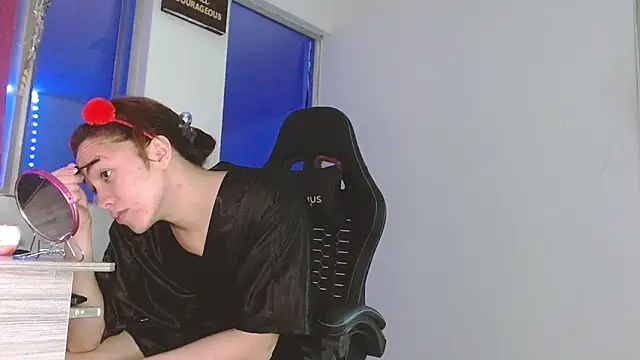 giuliana andrade online show from April 2026 11:38:02 PM