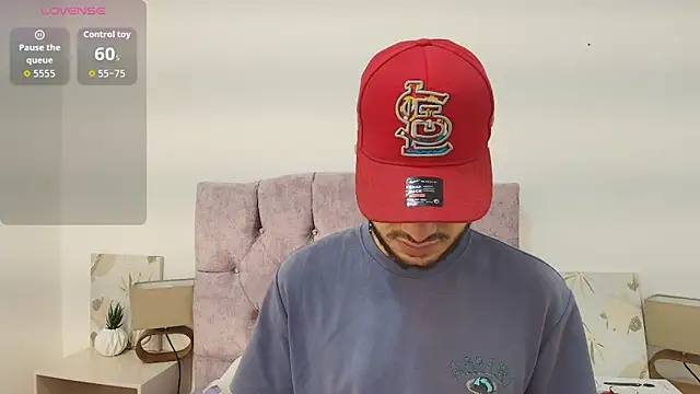 Amadeo Wild online show from November 2025 10:06:02 AM