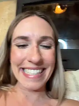 lola tentatiion online show from November 2025 09:25:02 PM