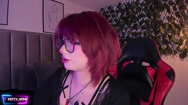 Kitty Gang online show from September 2025 02:45:01 AM