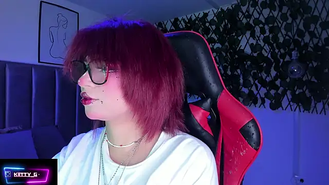 Kitty Gang online show from October 2025 02:29:01 AM