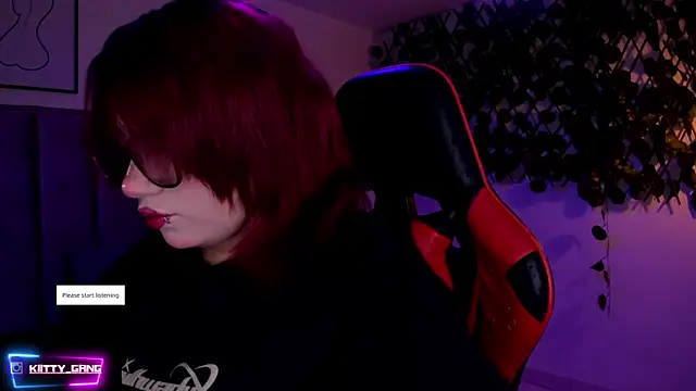 Kitty Gang online show from November 2025 01:49:01 AM