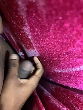 Snapshot of ShroveRising chatting on January 2025 03:44:01 PM ShroveRising online show from January 2025 03:44:01 PM